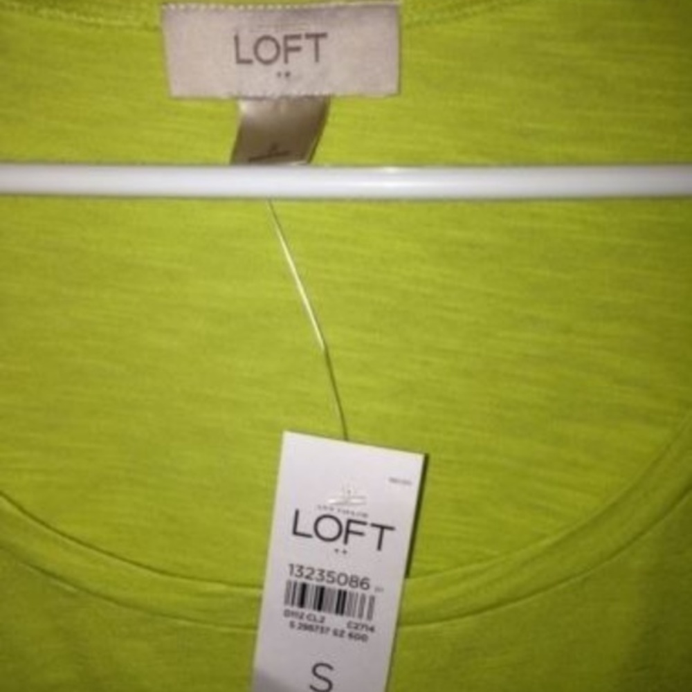 Ann Taylor‎ LOFT Women's Small Green Tee Shirt Top NEW - Picture 4 of 4